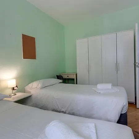 Apartament Santa Maria 10 *